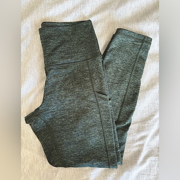 Aerie Chill. Play. Move. Medium Short high-waisted pocket leggings in green. - Picture 1 of 8